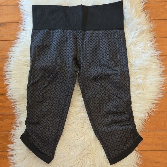 Lululemon Athletica Black Patterned Leggings - Picture 1 of 6